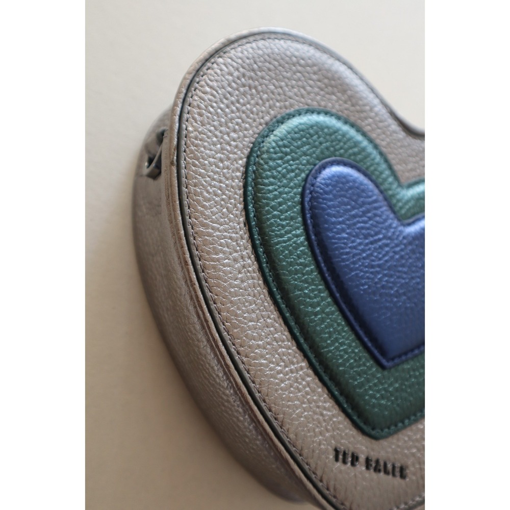 Ted Baker Leather Heart Shaped Crossbody‎ Bag With Chain - Picture 3 of 11